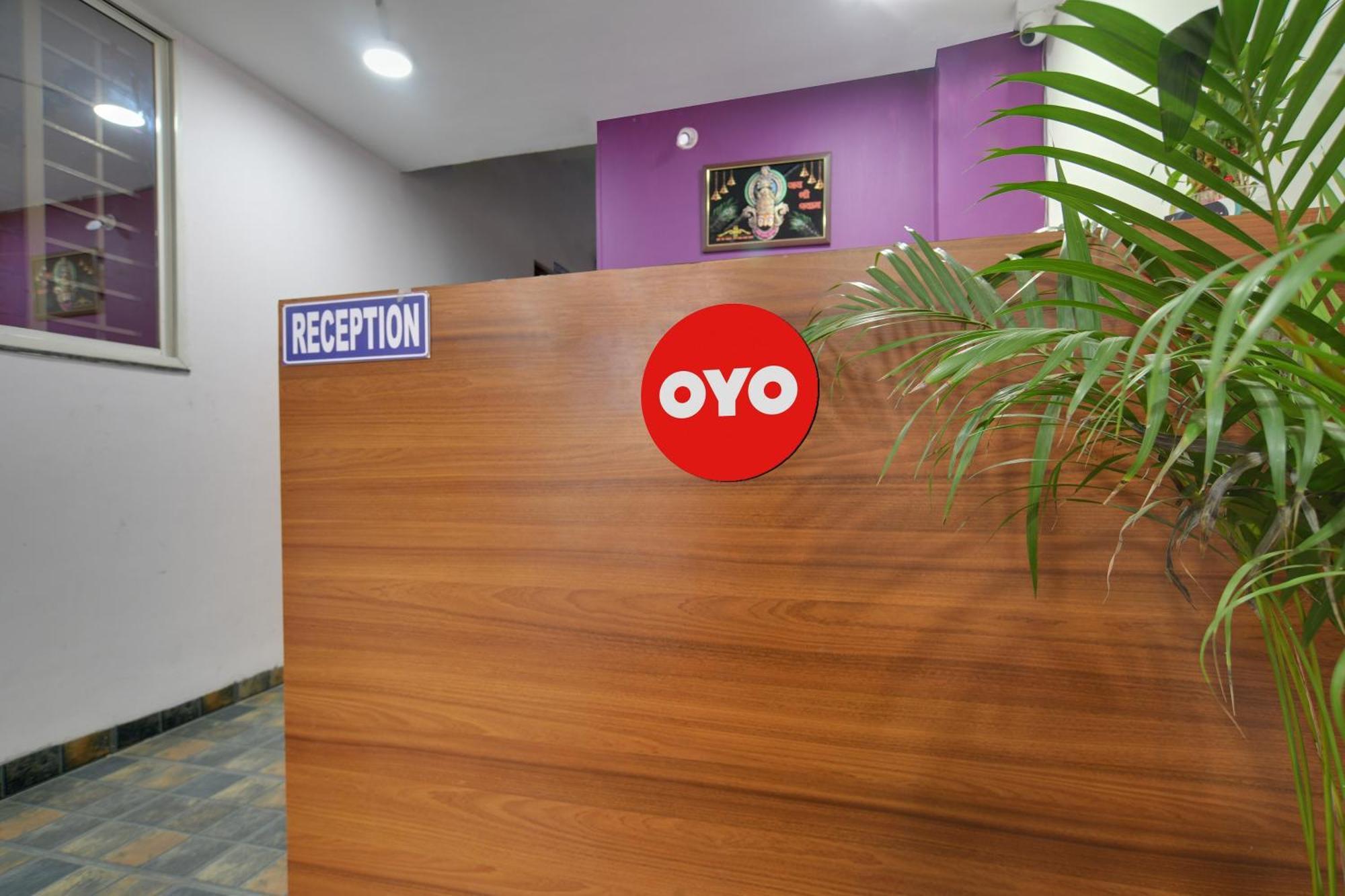 Oyo Hotel Inspira Residency Indaur Kültér fotó